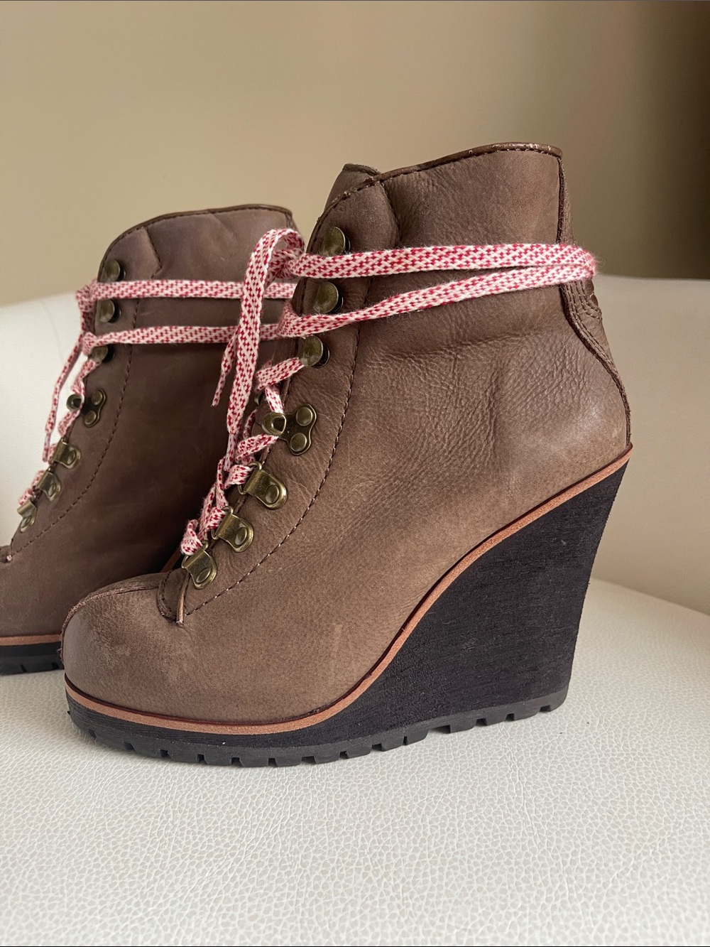 Ash Zenith lace-up wedge hiking boots Women's Brown Wedge Ankle Boots with Pink